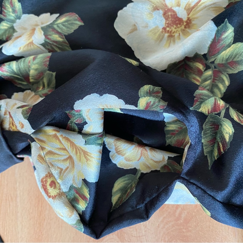 Valentino Intimo Floral Robe - Picture 7 of 10